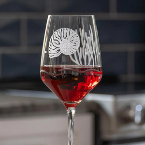 Ocean's Bounty Etched Wine Glass Set