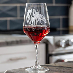 Ocean's Bounty Etched Wine Glass Set