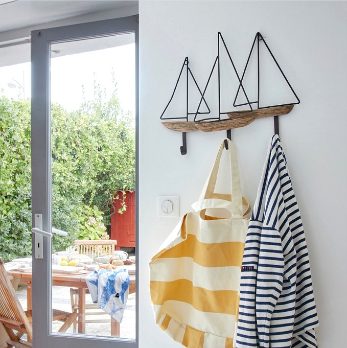 Euro Coastal Rustic Sailboat Wall Rack - Nautical Luxuries