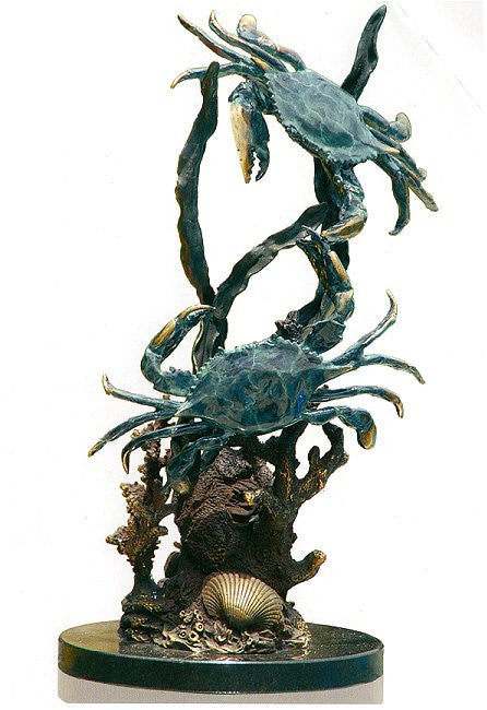Sparring Bluepoint Crabs Sculpture - Nautical Luxuries